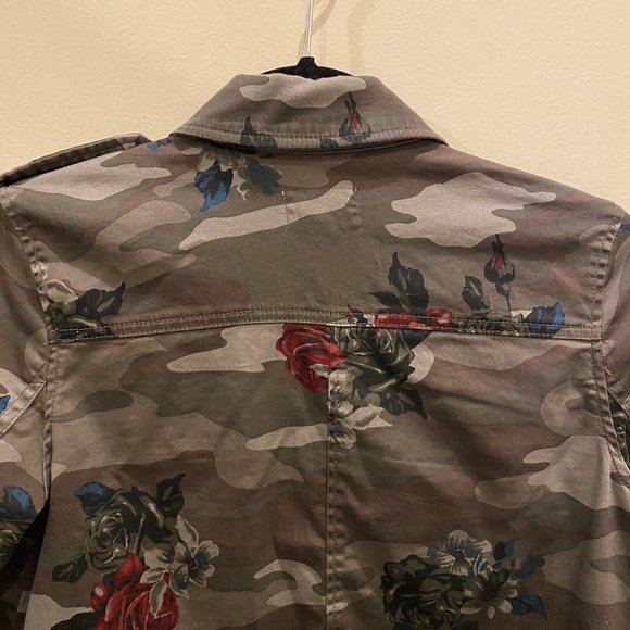 Jolt Floral Camo Raw Edge Twill Jacket - Picture 8 of 13